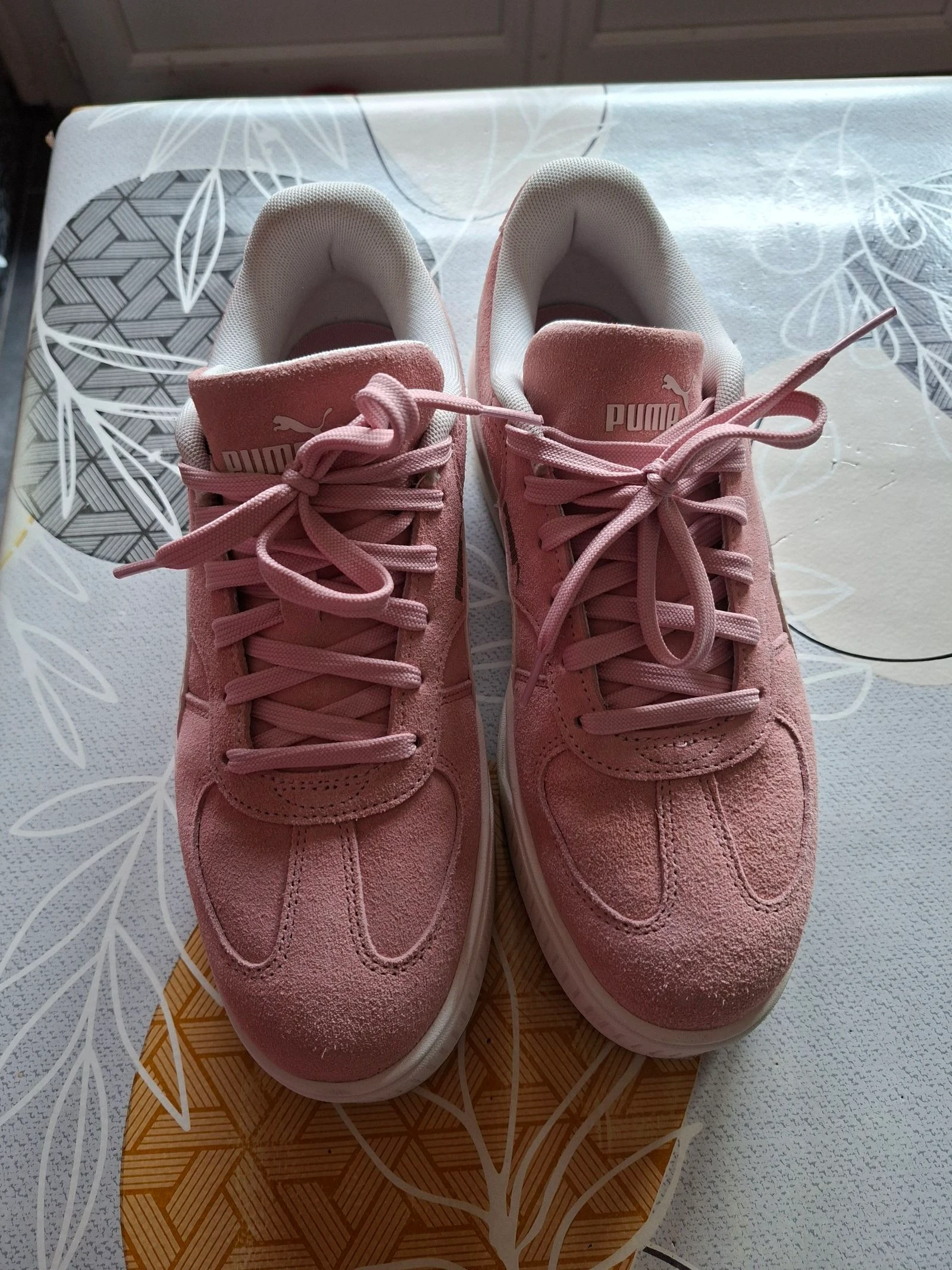 Puma mujer rosas de gamuza – Talla 41 – Usadas 1 vez – photo 2